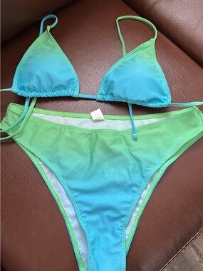 O'Neill Blue and Green Ombre Triangle Bikini